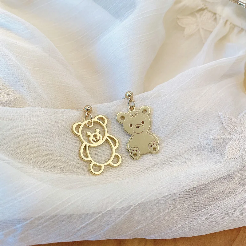 

Fashion Advanced Design Asymmetric Bear Earrings