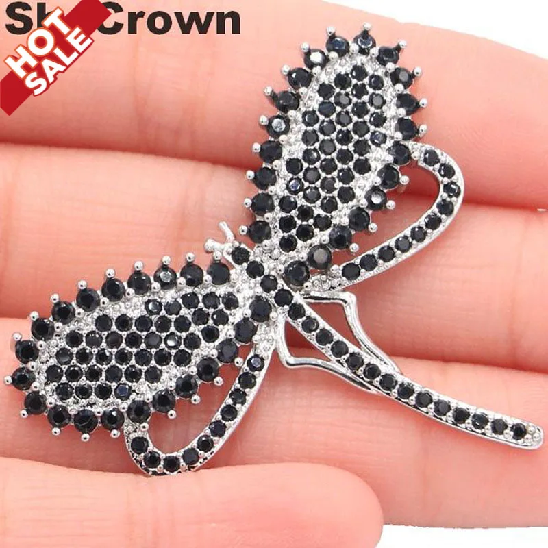 Большой серебряный кулон в виде стрекозы с черным сапфиром и гранатом длиной 45x39