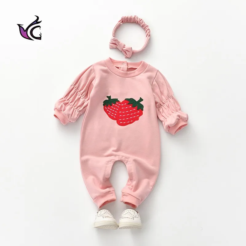 

Детская одежда бренда Yg, весенне-осенняя хлопковая одежда с вышивкой в виде клубники, Одежда для новорожденных