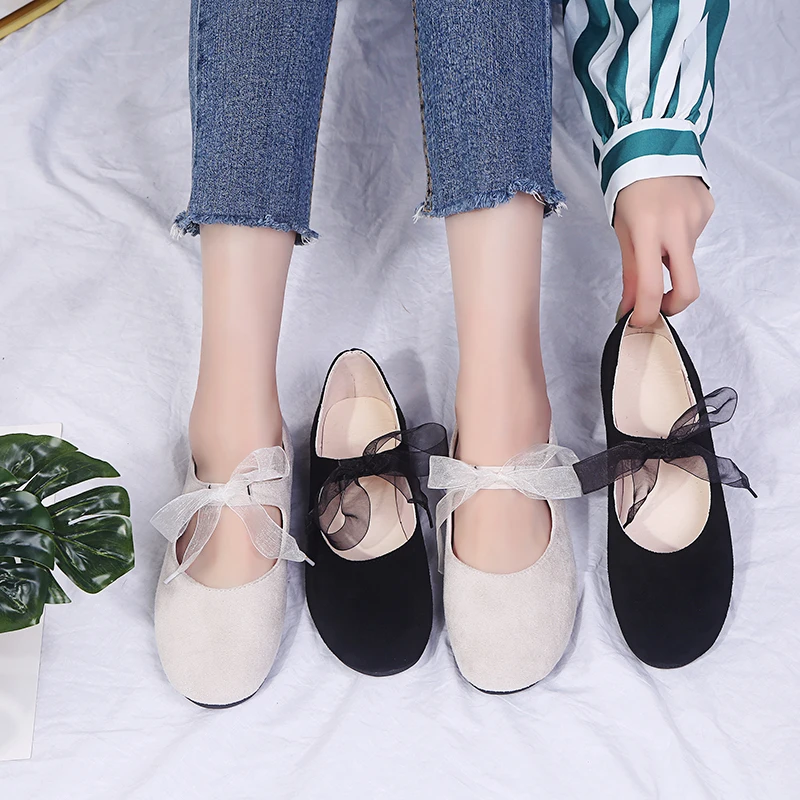 Женские туфли на шнуровке серые черные повседневные офисные плоской подошве с