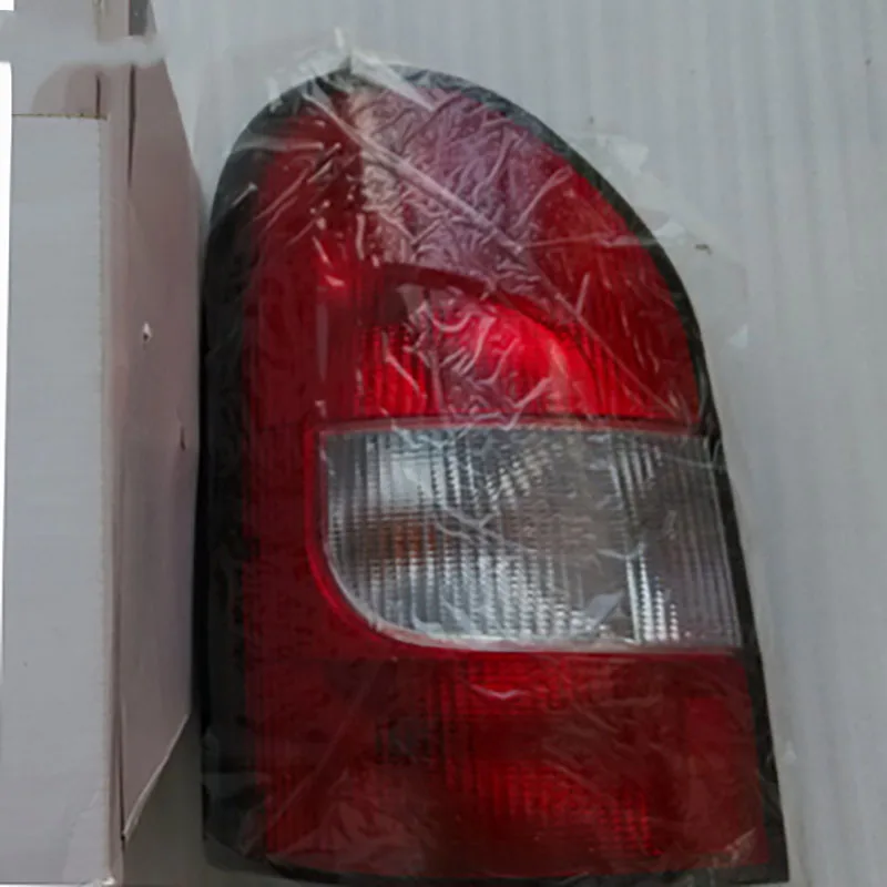 

Baificar Brand New Genuine Tail Light Assy #6618203664 For Ssangyong Istana MB100