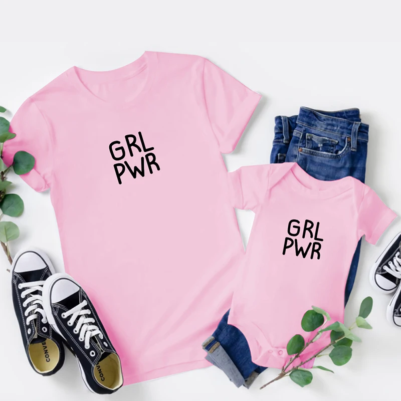Camiseta a juego para la familia, ropa con estampado de letras Grl Pwr, pap&aacute;, mam&aacute; y yo, Padre, Hijo, madre e hija, trajes a juego-1