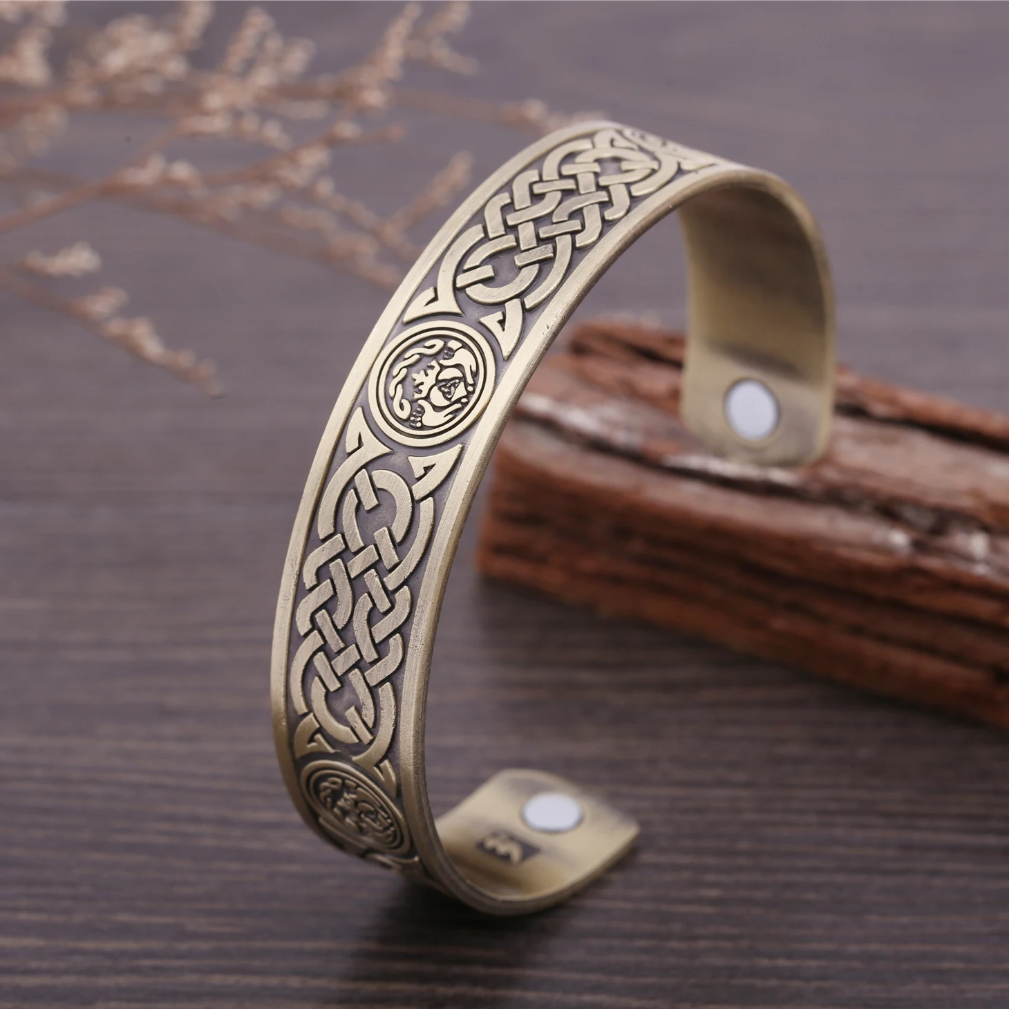 Браслет-манжета с талисманом для мужчин руна викингов кельтский узел тринити