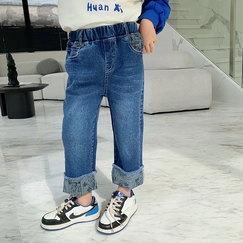 

Джинсы для девочек Новинка весна корейские детские джинсы с принтом повседневные Прямые брюки для мальчиков 11-91