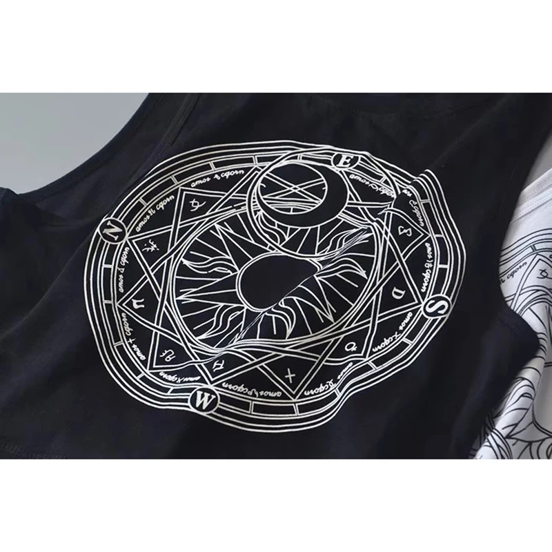 Топ женский укороченный без рукавов с принтом Луна |