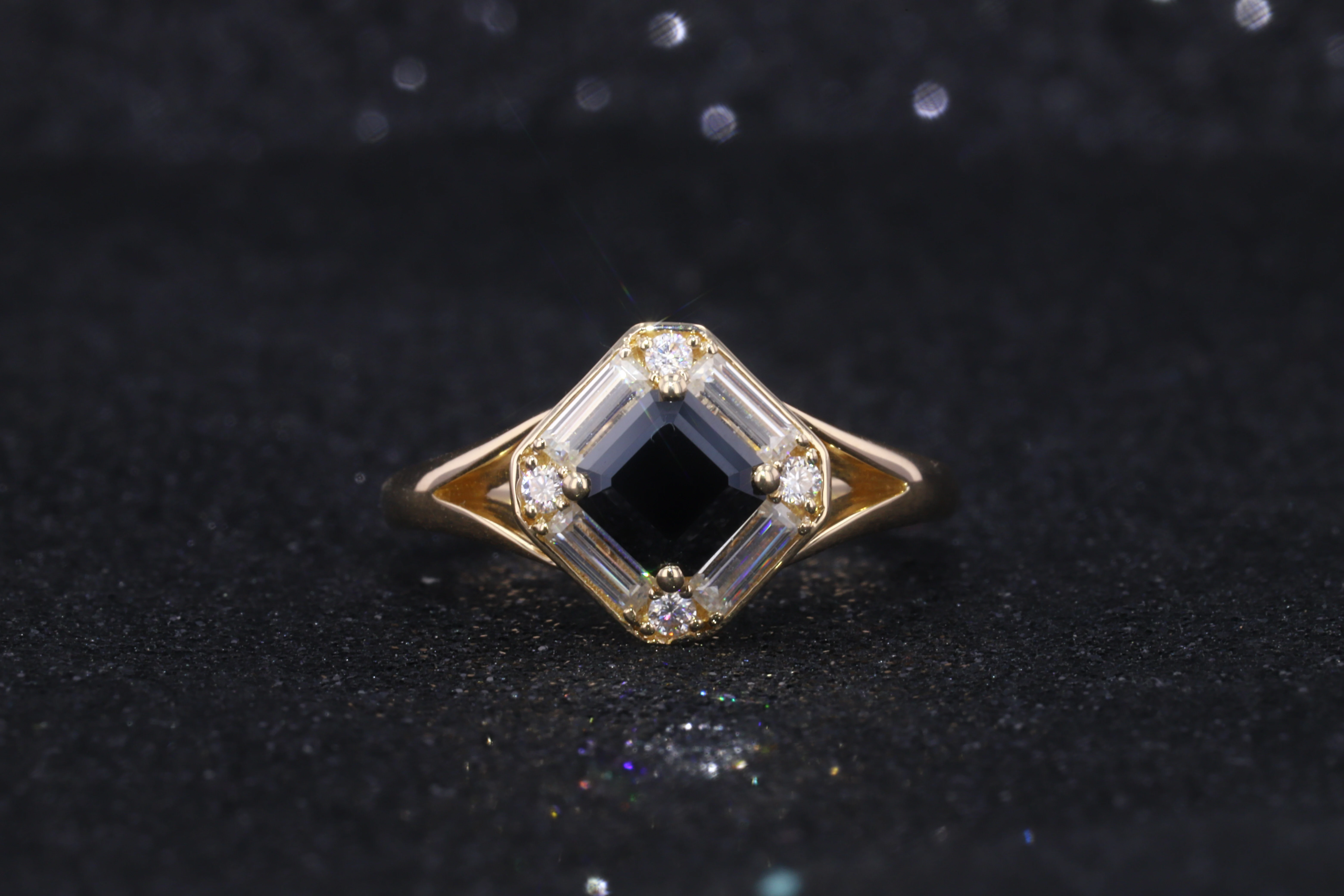 

Starszuan Special 18K Black Square 5*5mm Princess Cut Moissanite Engagement Ring with 1.5*4mm Emerald Cut and 1.5MM Round Stone