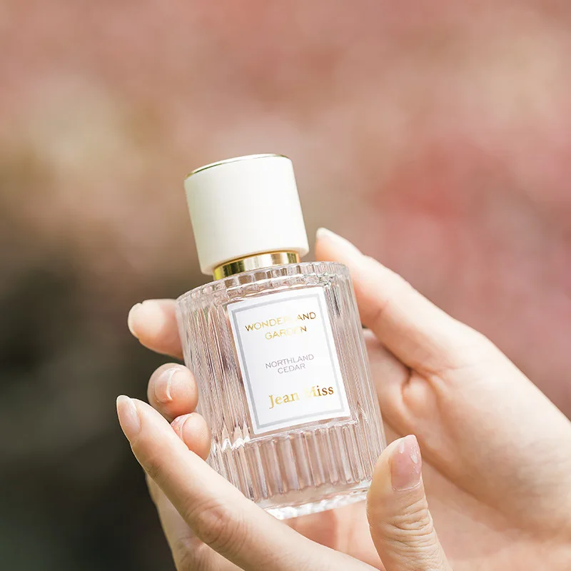 

Wonderland Garden Women's Perfume Fresh Floral and Fruit Scent Long Lasting Eau De Toilette Internet Celebrity Live Broadcast