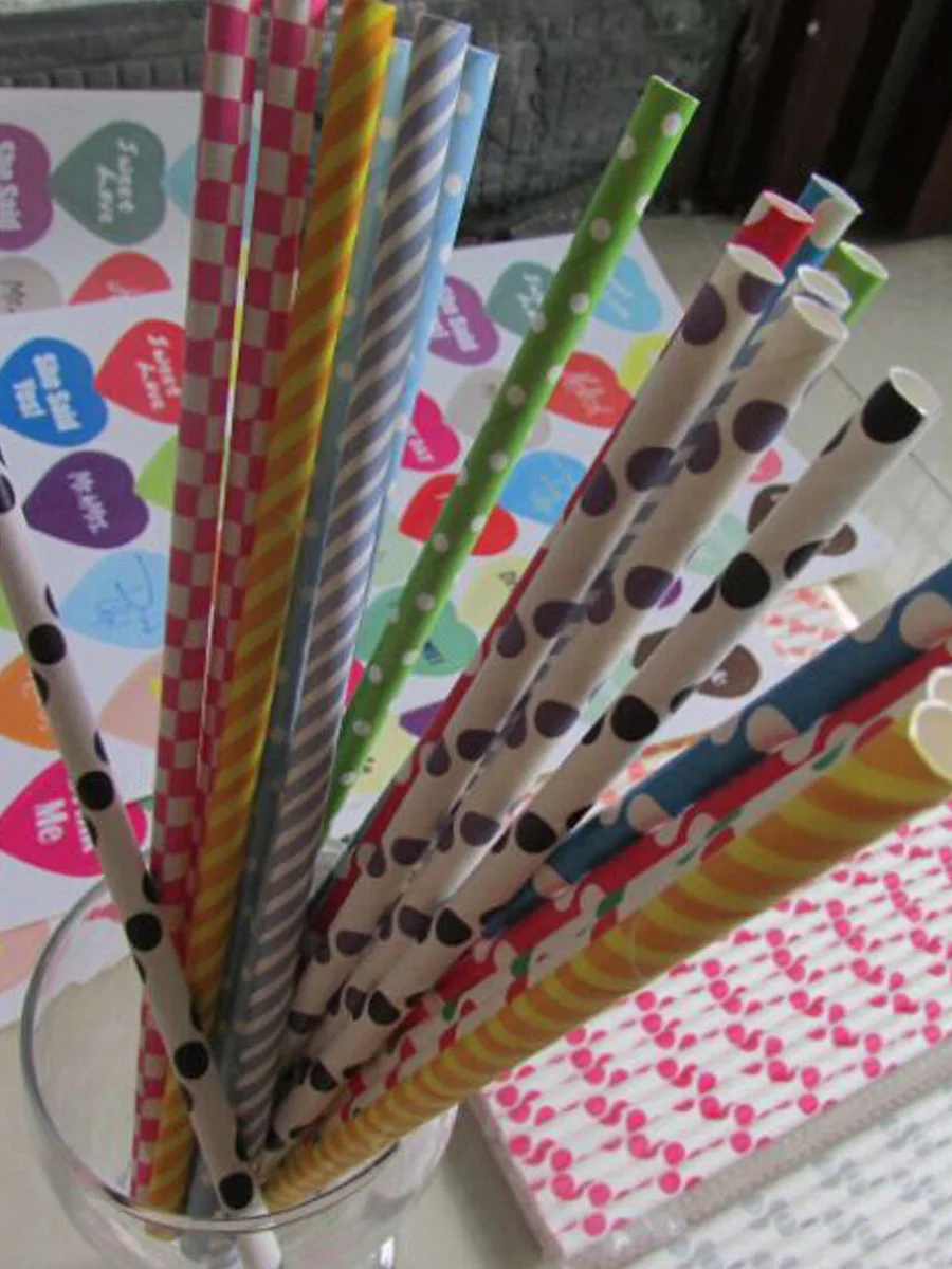 Дешево! 100 шт. в пакете разные стили рандомные цвета стандартные соломинки для