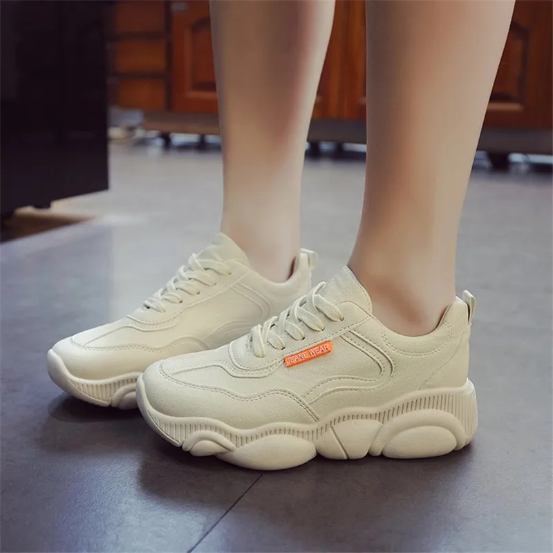 Белые туфли женские кроссовки на платформе сезон весна Новинка спортивная обувь