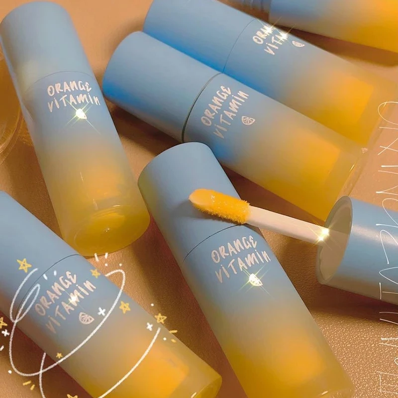 Увлажняющий восстанавливающий бальзам для губ предотвращает раздражение