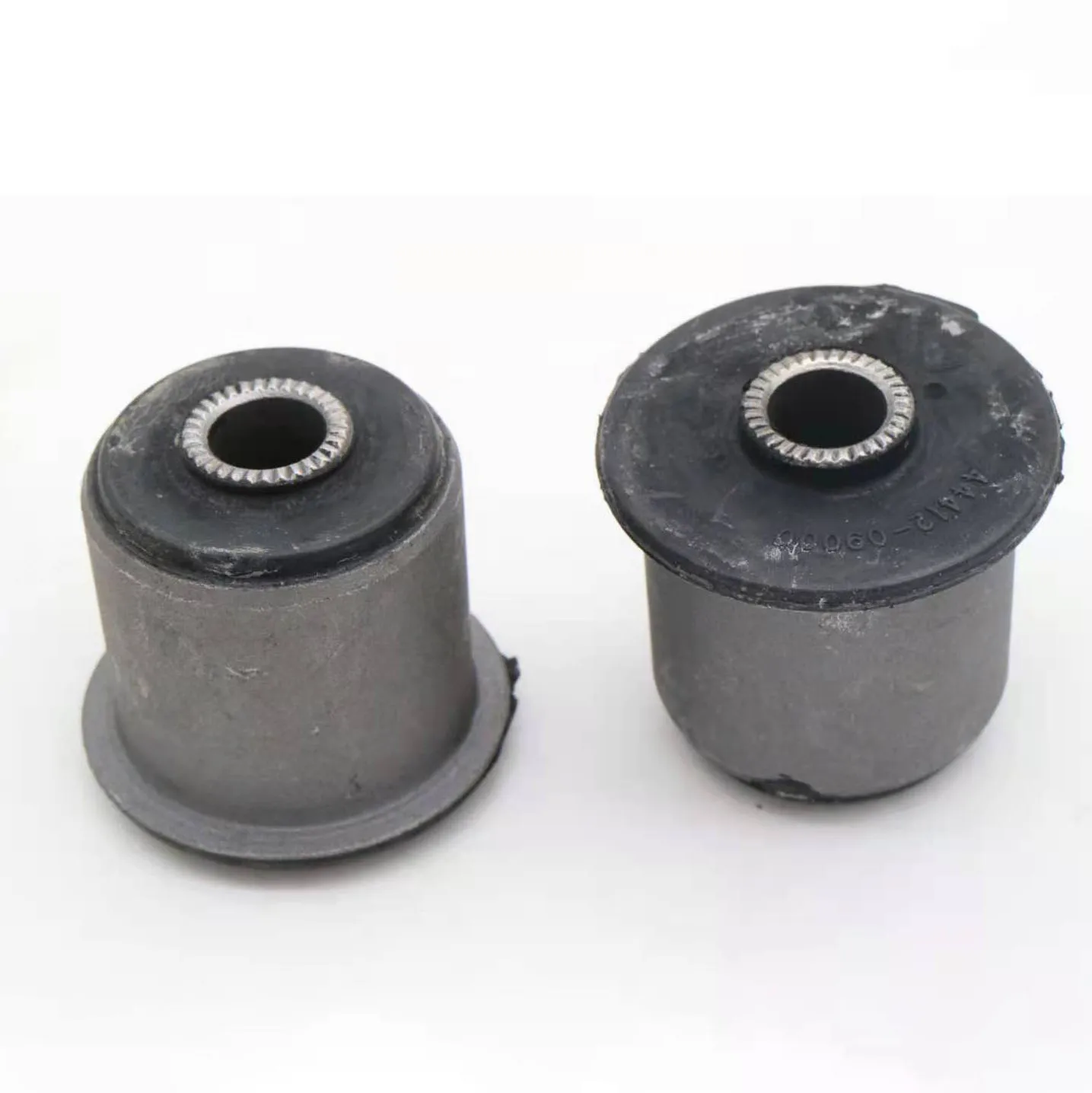 Втулка передней верхней руки для Ssangyong Rexton Kyron Stavic Acyton Oem части X 2P OEM 4441209000|Наборы и