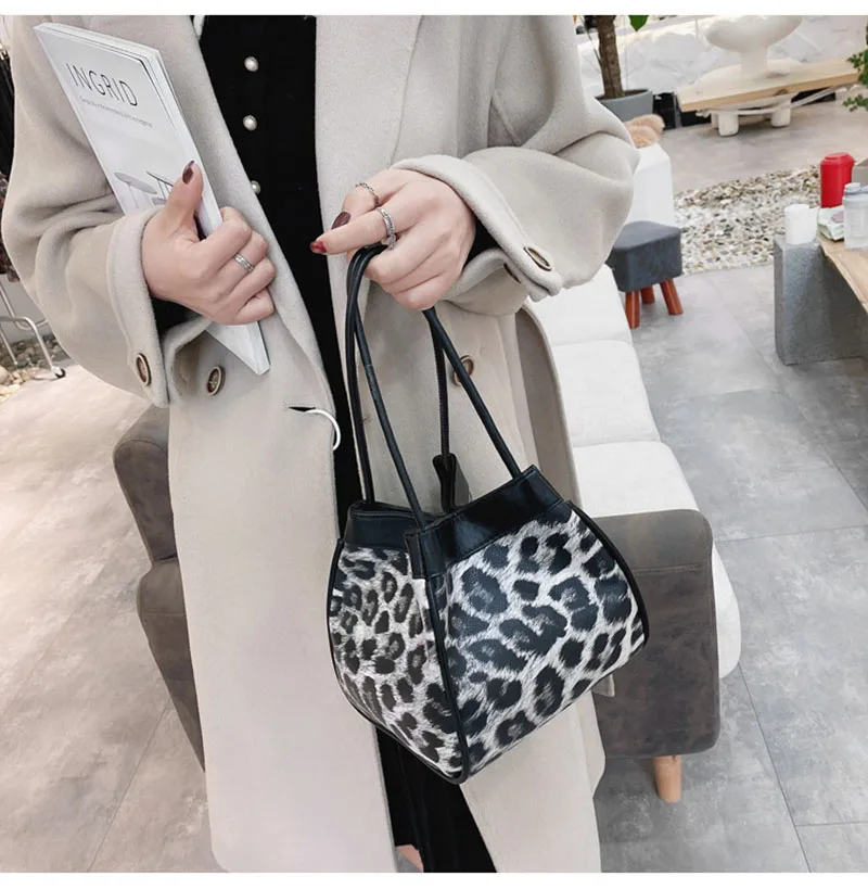 

Latest style Women Bucket bag Popular Top-handle Bag fashion Casual brand Shoulder Bags For Women Western High Capacity Shipping