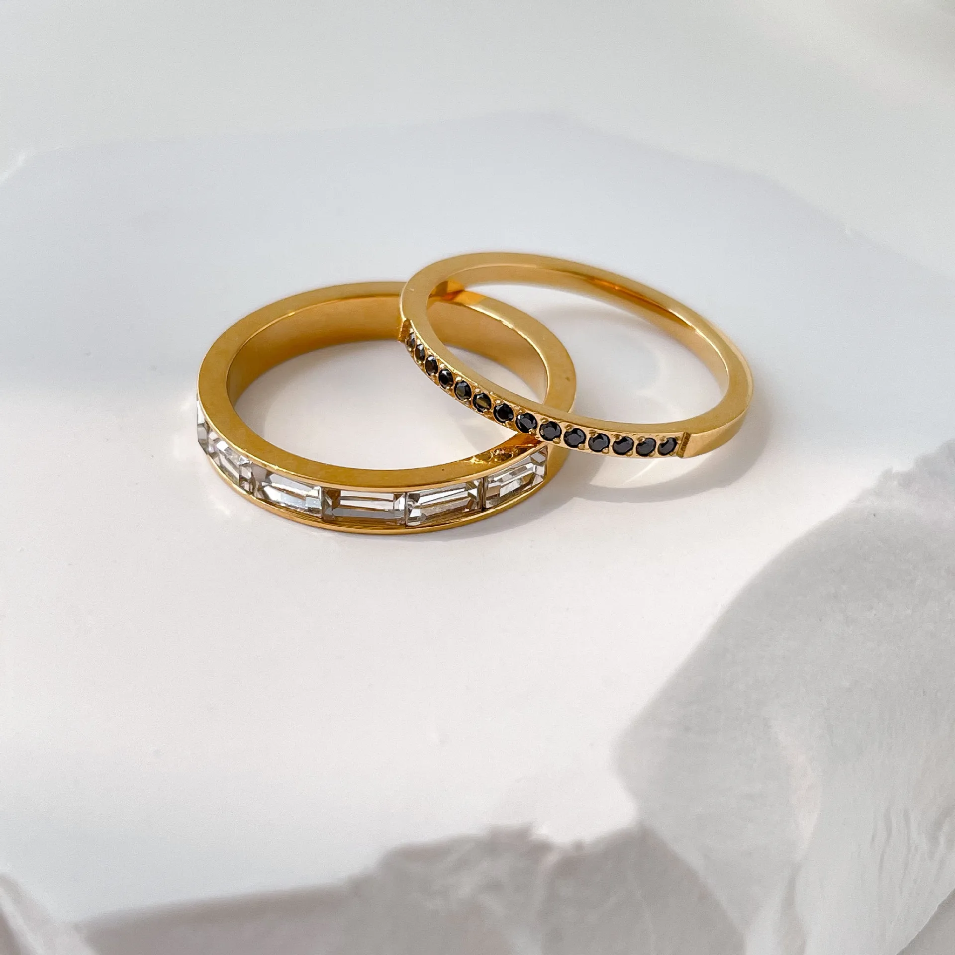 

Stainless Steel Plated Gold Color Couple Crystal Ring Simple Fashion Finger Accessories For Women For Korean Girl Gifts