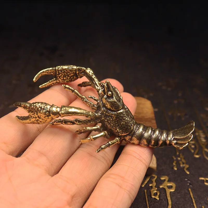 

Миниатюрные фигурки медных лобстеров
