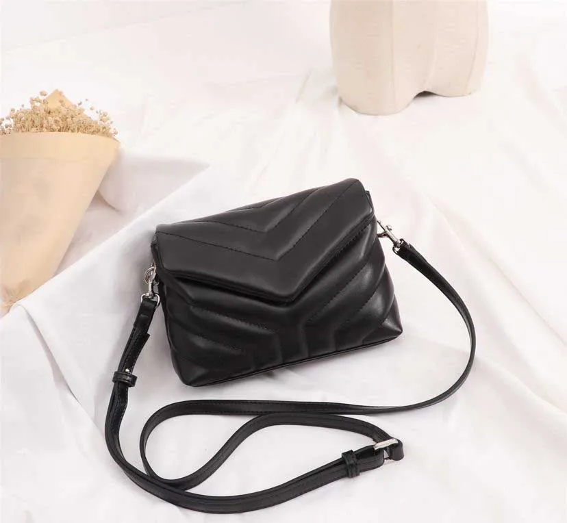 Роскошная женская известная сумка на плечо модная классическая через