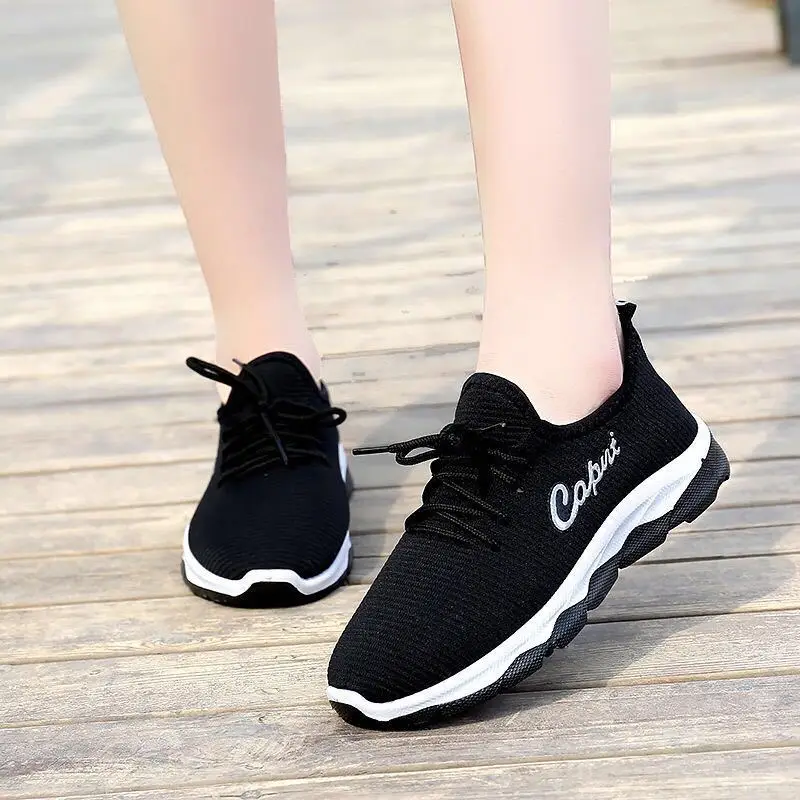 

summer women's old Beijing cloth shoes women's stall shoes supply generation