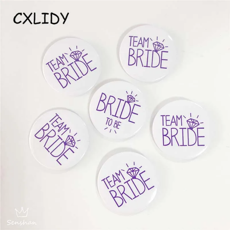 Пурпурное слово с белым дном товары для куриных вечеринок фиолетовый значок