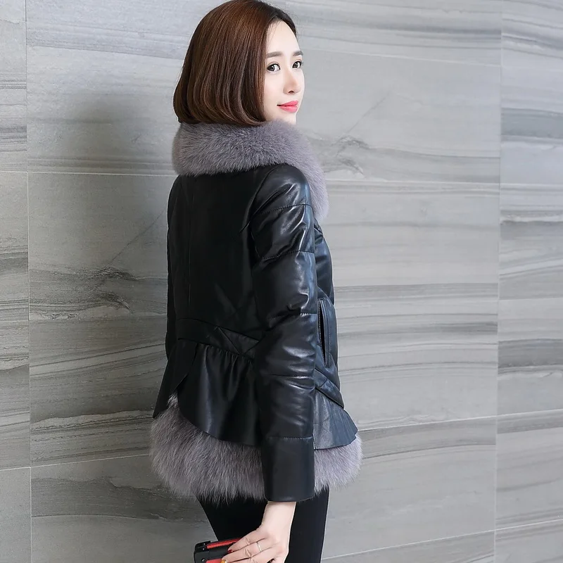 

Genuine Leather Women Winter Sheepskin Coat Women's Down Jackets Fox Fur Collar Short Female Jacket Macaw KJ703