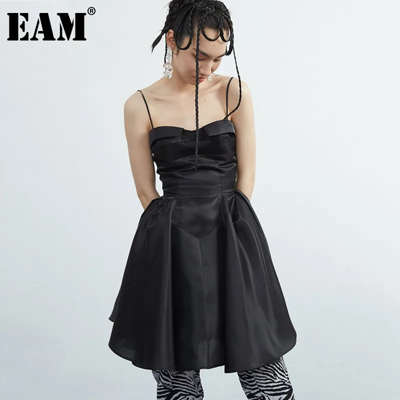 

[EAM] Women Black Slim Ruffles Pleated Dress New Strapless Spaghetti Strap Loose Fit Fashion Tide Spring Summer 2022 1DD7423