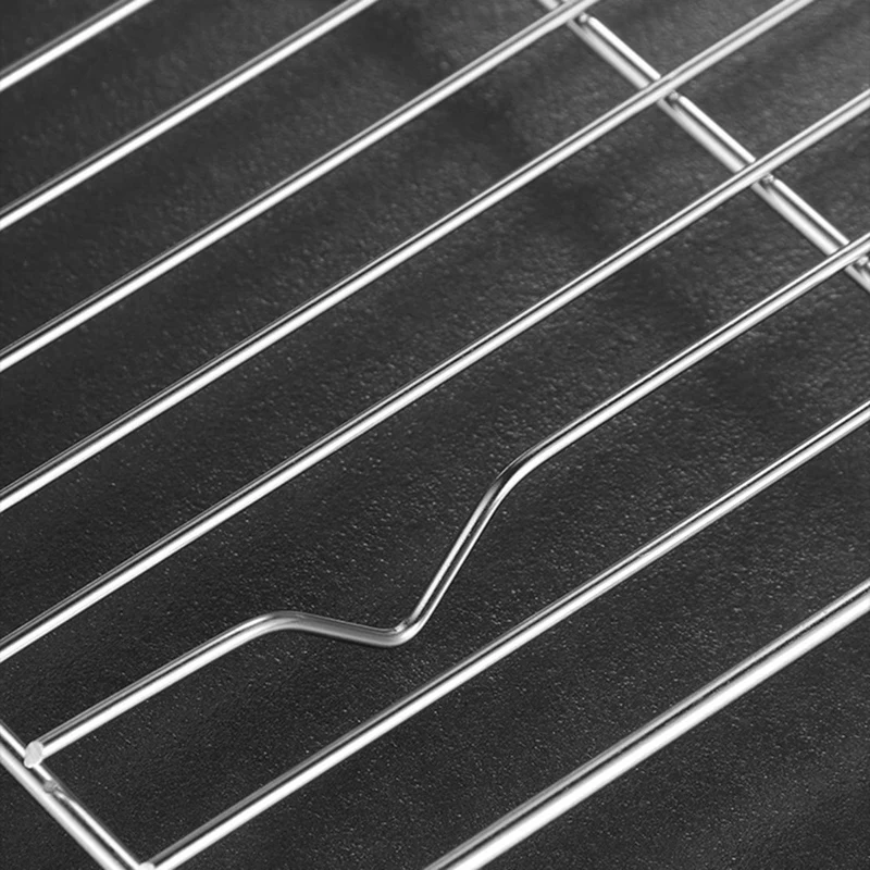 Поднос и стеллаж для духовки с охлаждающей полкой можно мыть в посудомоечной