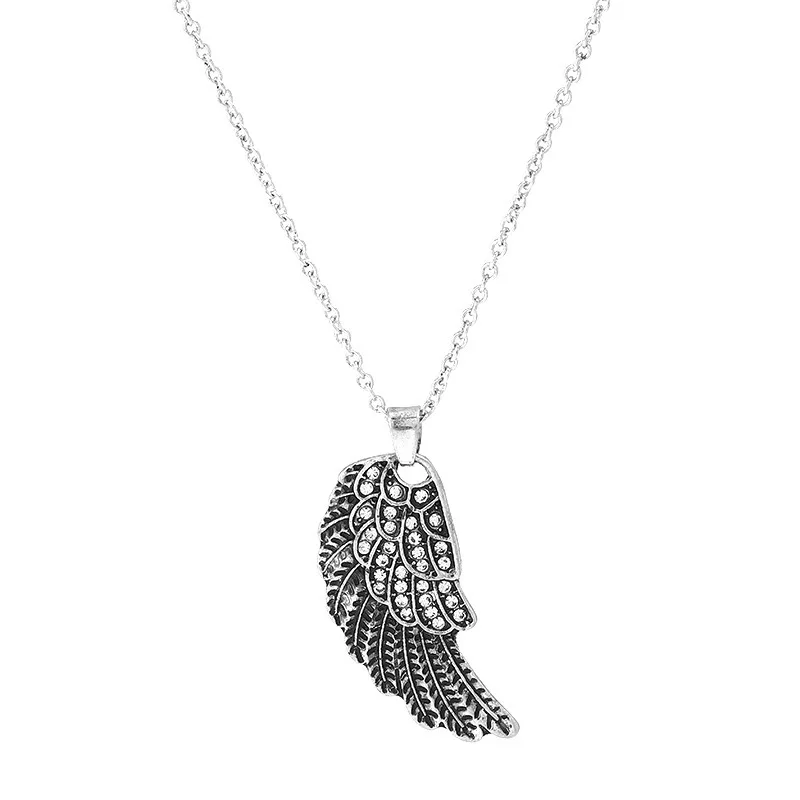 

Crystal Angel Wings pendant Clavicle Necklace for birthday gift