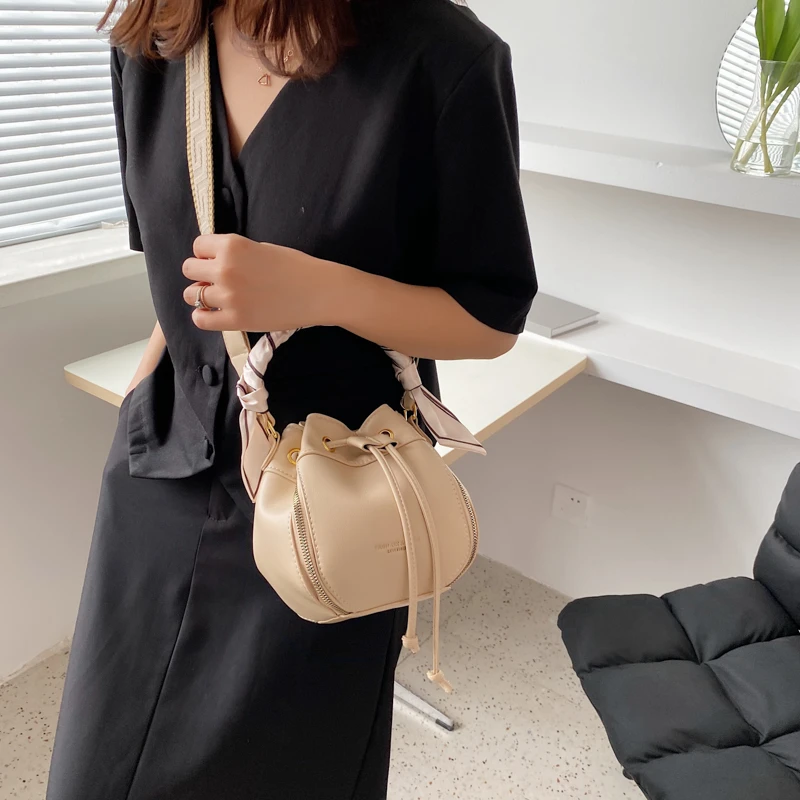 

Women Vintage Designer Shoulder Travel Leather Bags Durable Female Crossbody Shopping Bag High Quality Top Handle Casual Bag