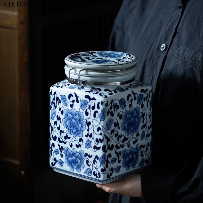 

Creative Blue and White Porcelain Tea Caddy Large-capacity Candy Coffee Storage Jar Household Sealed Ceramic Storage Jar Crafts