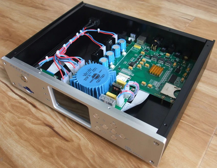 R-040 REDCORE DSD Master Tape цифровой проигрыватель с декодером APE/FLAC/WAV/DSD256/32 бит/384K FPGA
