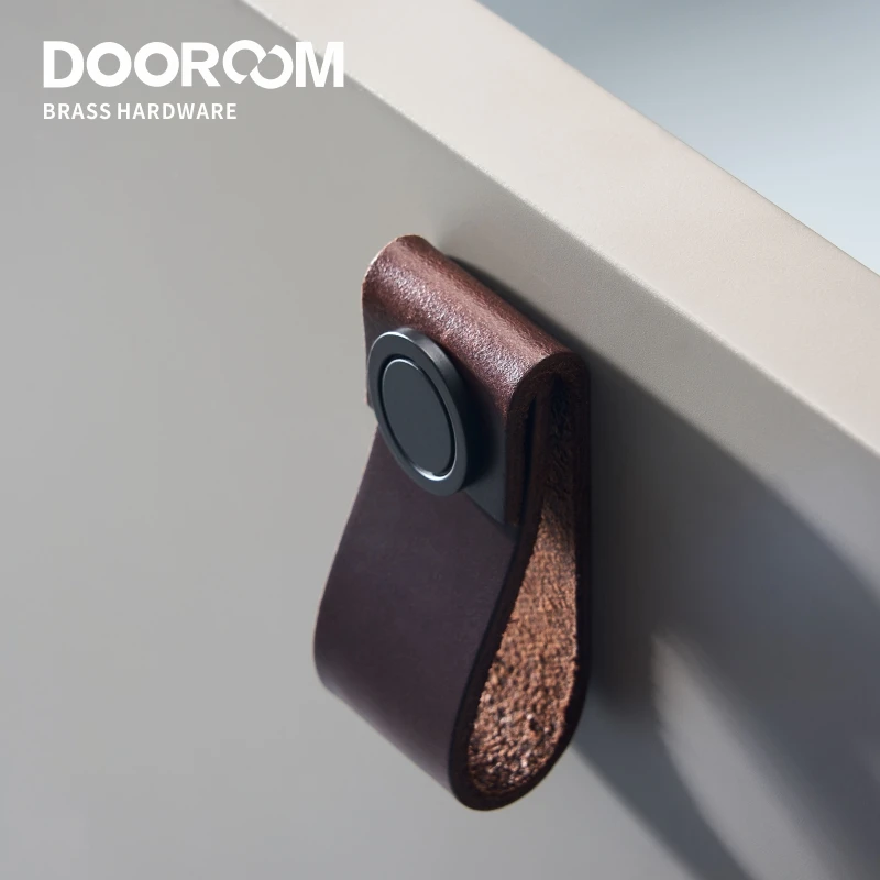 Ручки для мебели Dooroom латунные из натуральной коровьей кожи в скандинавском