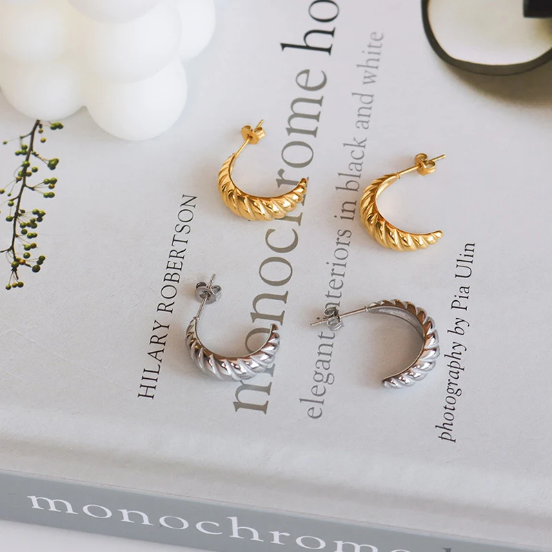

Minimalist Stainless Steel Twist Stud Earrings Gold Metal Unusual Texture Earrings Statement Jewelry Bijoux Femme Gift 2021