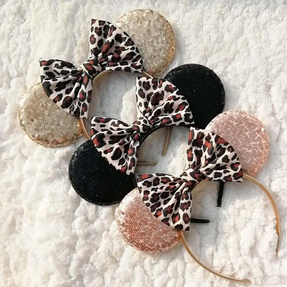 Леопардовая повязка на голову с бантом в полоску изображением паутины