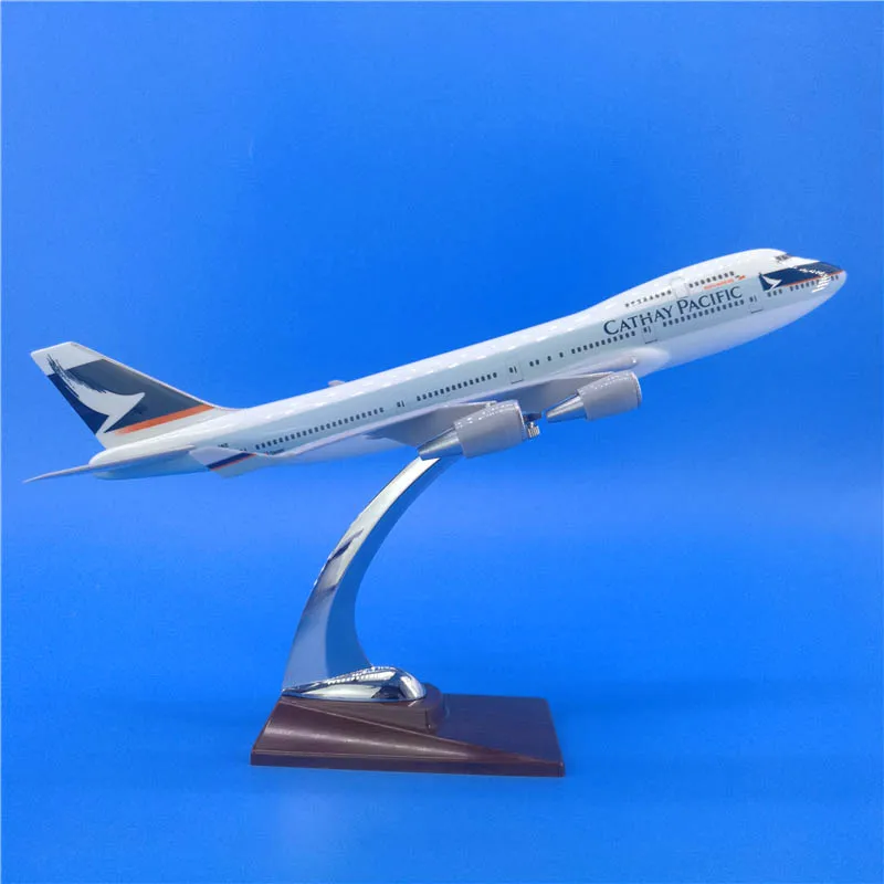 

32CM Hongkong CATHAY PACIFIC Airlines alloy airplane model toys Boeing B747 airway aircraft W base diecast plastic plane gifts