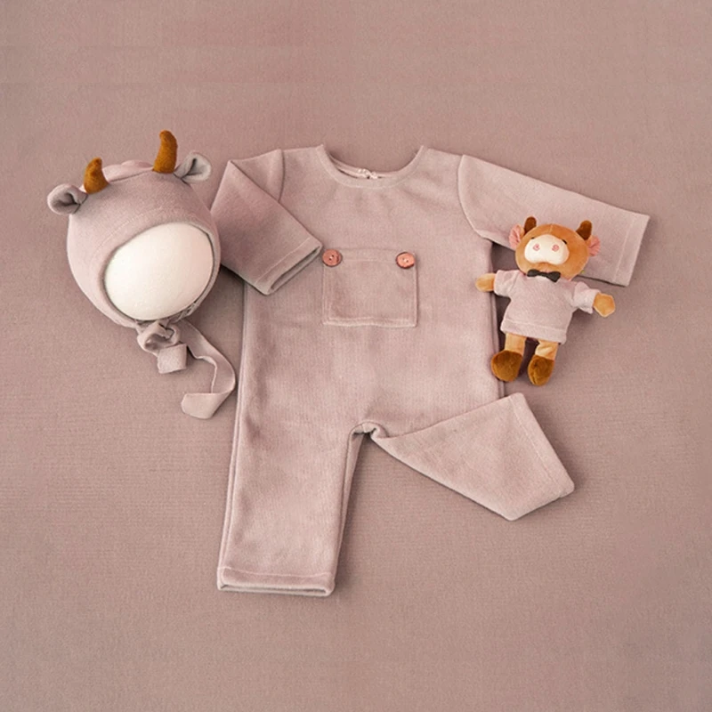 

2021 Newborn Photography Props Suit Ox Year Knitted Cotton Jumpsuit Hat Cow Doll Infant Photo Shooting Clothes Outfits