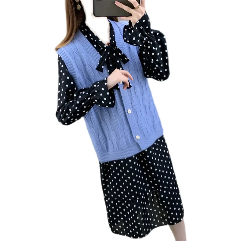 

Room 194795 side row No.4 lower] real shot dot dress with vest two piece set 50