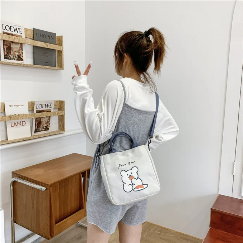 

Cute Bear Canvas Handbag Animal Pattern Shoulder Bag Small Square Student Messenger Bag Fashion Creative Single Shoulder Bag