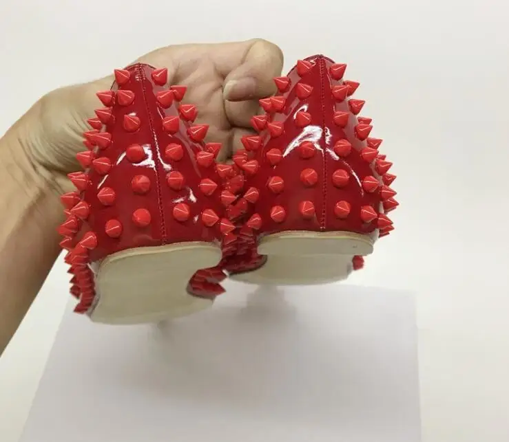 

2021 Classic Brand Red Sole Shoes, Flat Heel Rivet Pointed Toe Single Shoes Female Shallow Mouth Sexy Women's Shoes