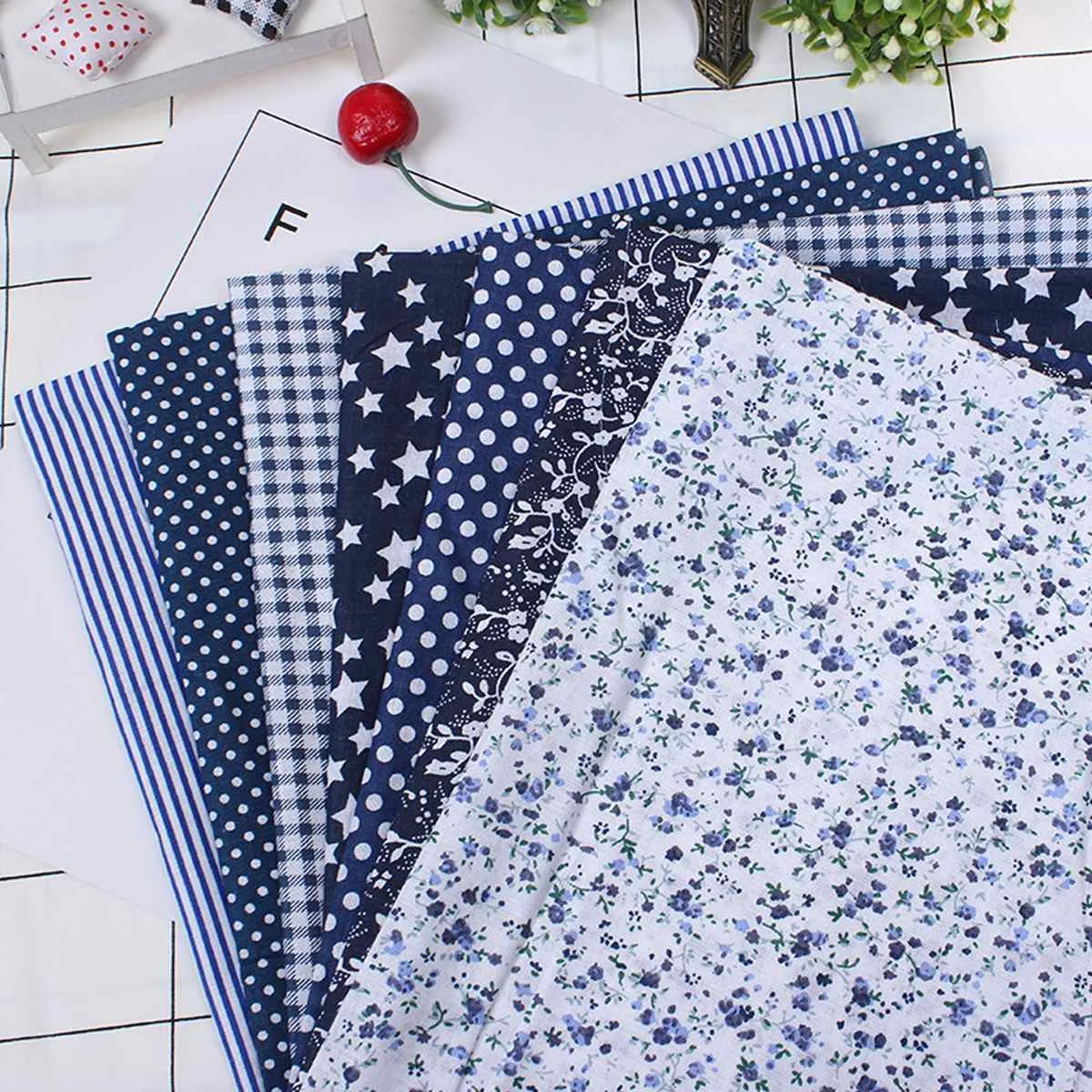 

7 Pcs/Set DIY Assorted Pre-Cut Square Bundle Charm Cotton Floral Quilt Fabric Patchwork For Beginner/Practicing Sewing Job