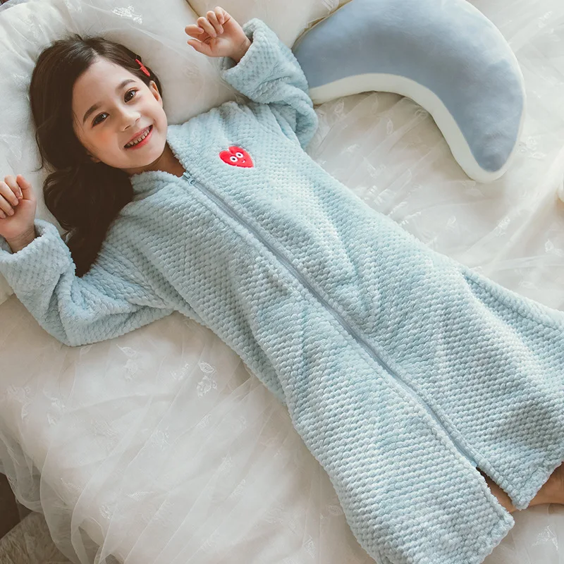 Длинный теплый фланелевый банный халат для девочек на осень и - Цена: 1 654,94 - 1 775,29 руб.