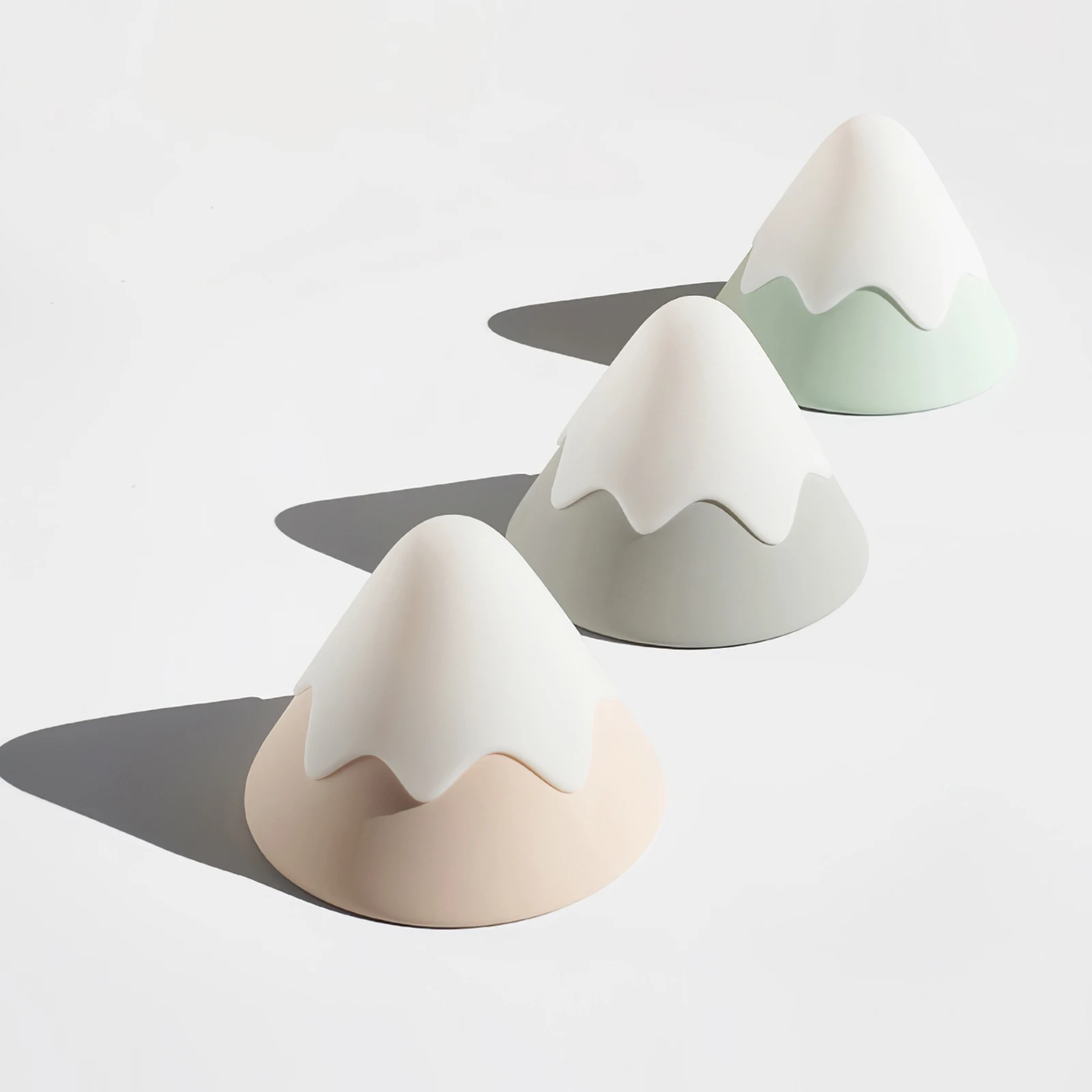 

Креативный ночник Snow Mountain, светодиодная настольная лампа, мягкая силиконовая прикроватная лампа для детской комнаты, ночник для детской ко...