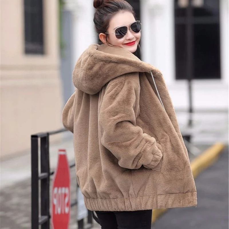 Повседневное пальто с капюшоном из искусственного кроличьего меха для женщин 2020