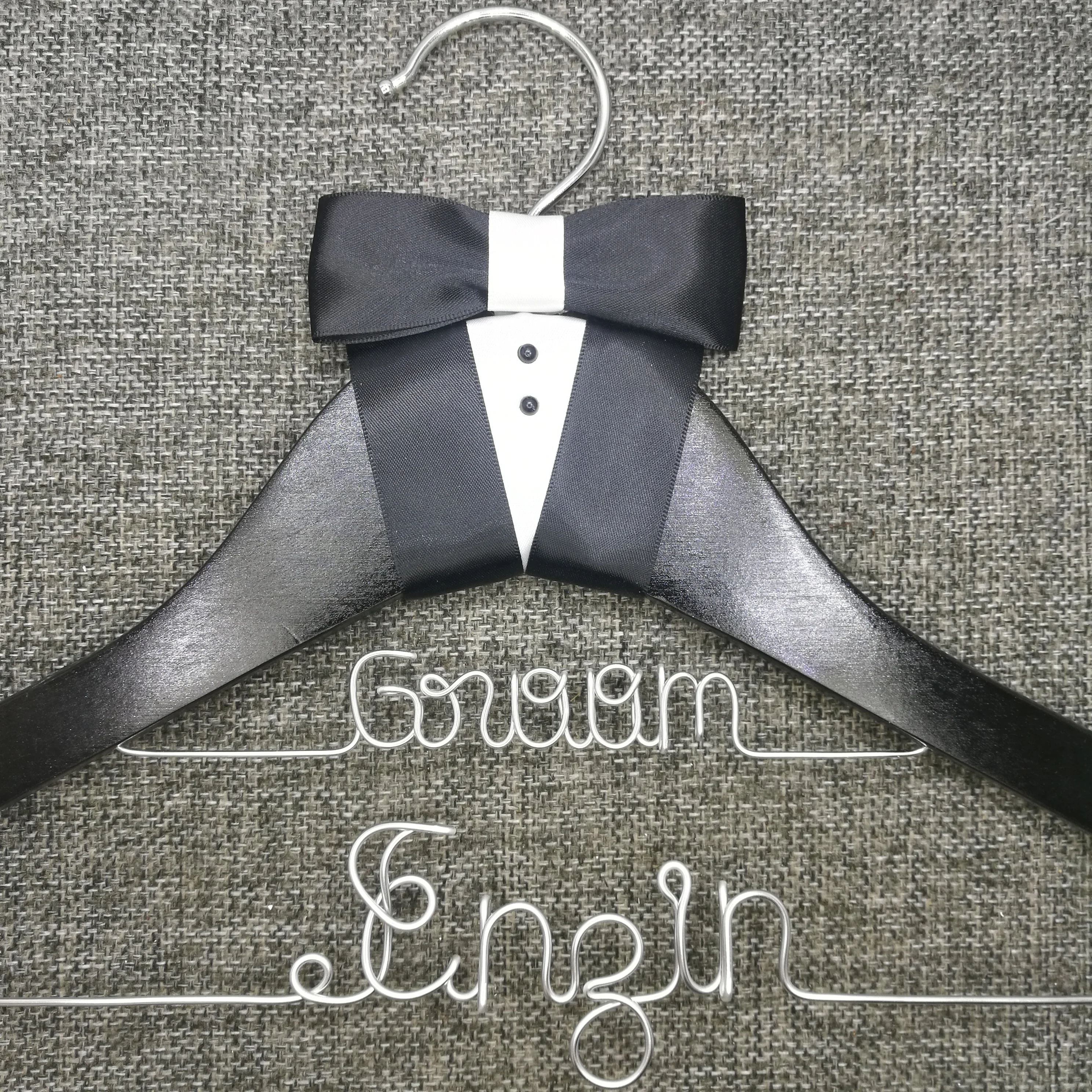 Два Свадебная Вешалка с датой жених подарки вешалка/вешалка для платья невесты