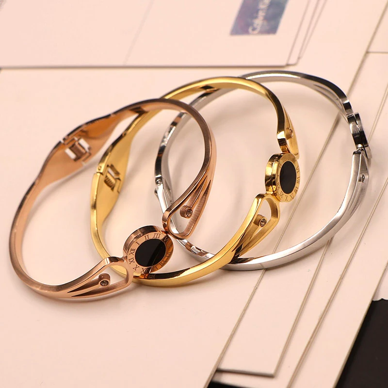 

Luxury Designs 316l Stainless Steel Men Bracelets Fashion Black Color Shell Roman Number Bangles For Women 2021 New Jewelry