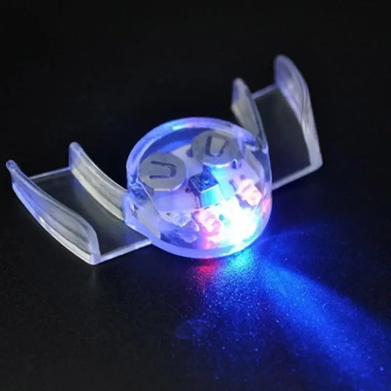 

Novely Glow Tooth Flashing LED Light Up Mouth Braces Halloween Party Tools Mischief Trick Children's Toy
