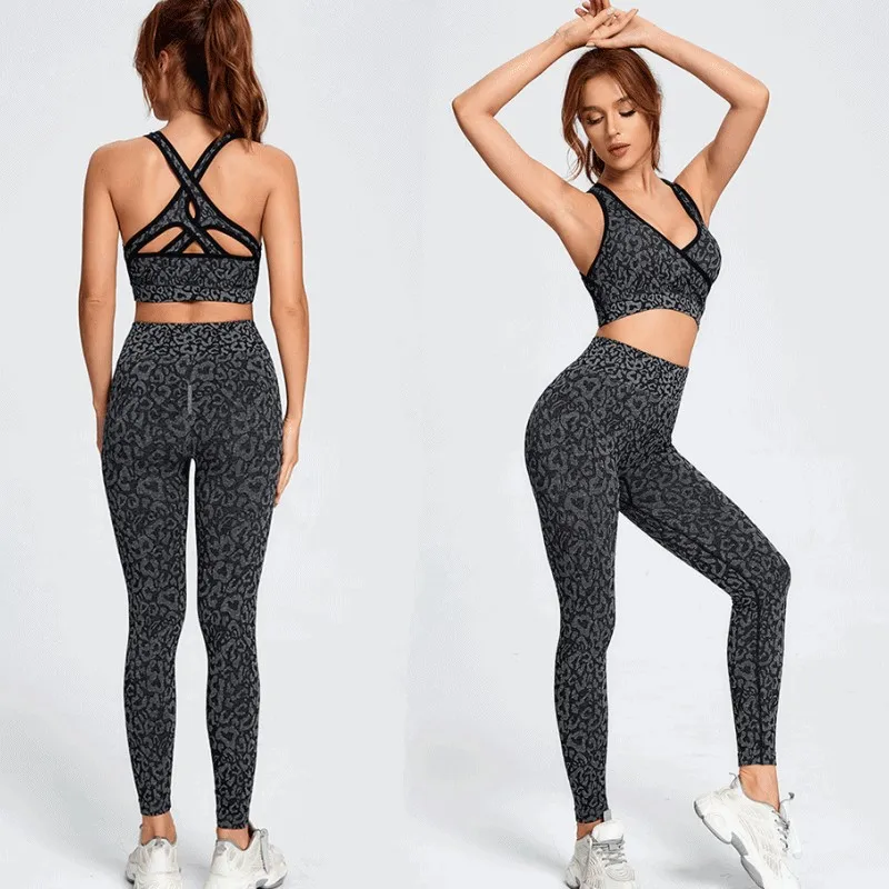 

Камуфляжные бесшовные костюмы для йоги с вырезами для фитнеса, тренировок, йоги, леггинсы с высокой талией, спортивный бюстгальтер с перекр...