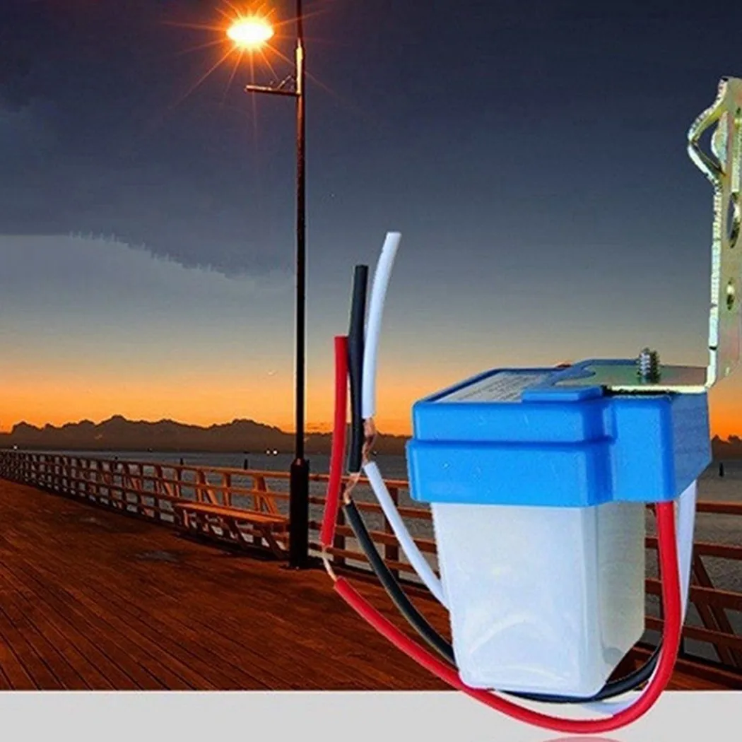 

AC 220V 10A 2200W Automatic LED Street Light Switch Photo Energy Saving Lamps Controller Street Light Sensor