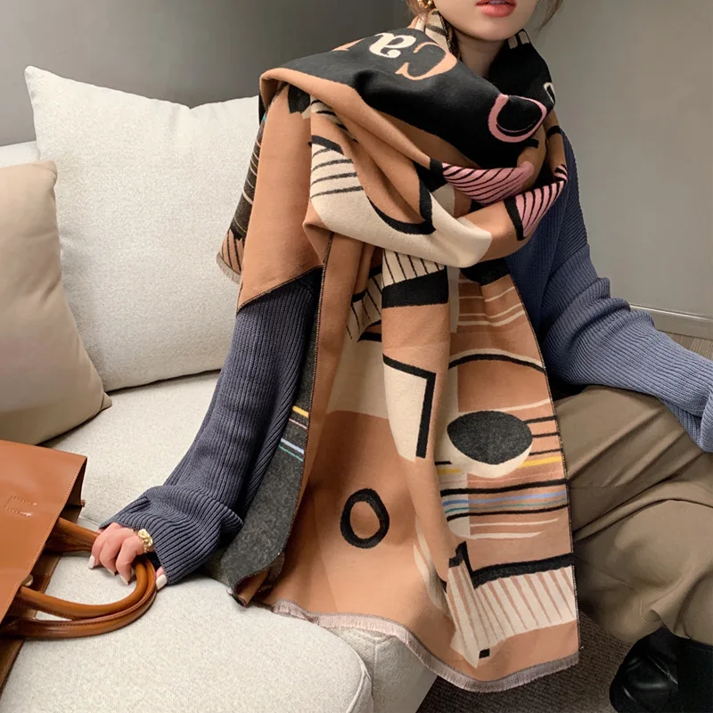 Кашемировый шарф 2021 зимняя утепленная и удлиненная шаль с буквами для