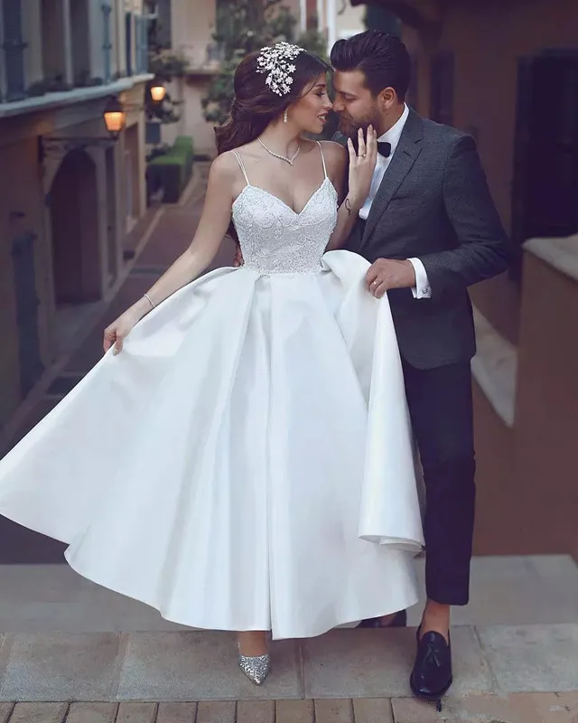 

Elegant A-Line Ankle Length Wedding Dress Satin Bride Dress Plus Size Spaghetti Straps Lace Appliqued Bridal Gowns Vestidos