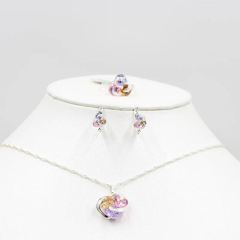 Комплект из колье и серёг под розовое золото 585 пробы 3 цвета|Ювелирные наборы| |