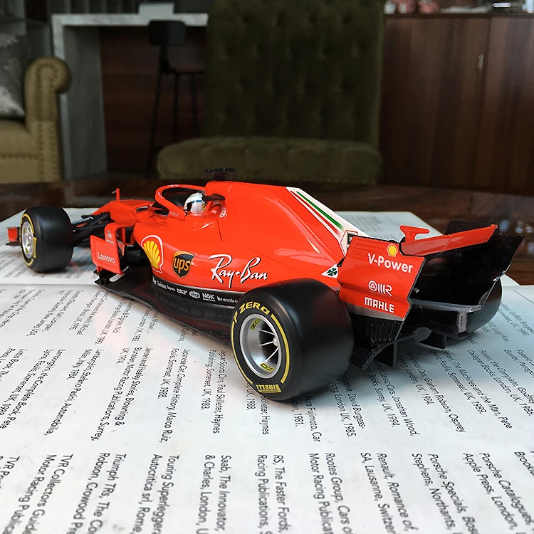 Модель Bburago 1:1 1/18 2018 Ferrari SF71 H Vettel No5 Формула 1 F1 гоночный автомобиль Транспортное