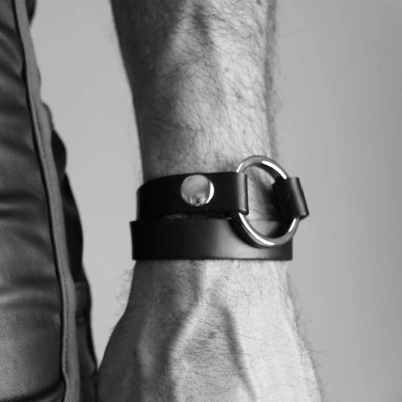 

Fetish Men Harness Japanese Harajuku Gothic Punk Style Accessories Male PU Leather Armband Bracelet Choker Halloween Necklace